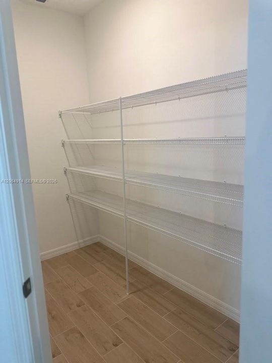 В аренду: $2,700 (4 спален, 3 ванн, 0 Квадратных фут)