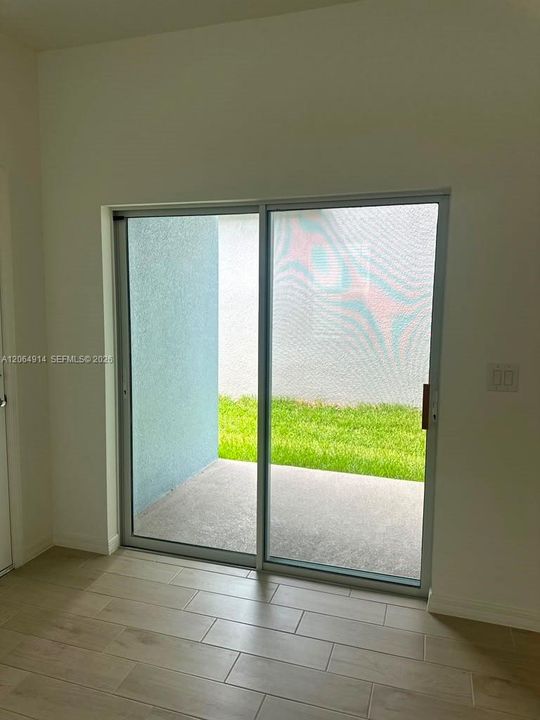 В аренду: $2,700 (4 спален, 3 ванн, 0 Квадратных фут)