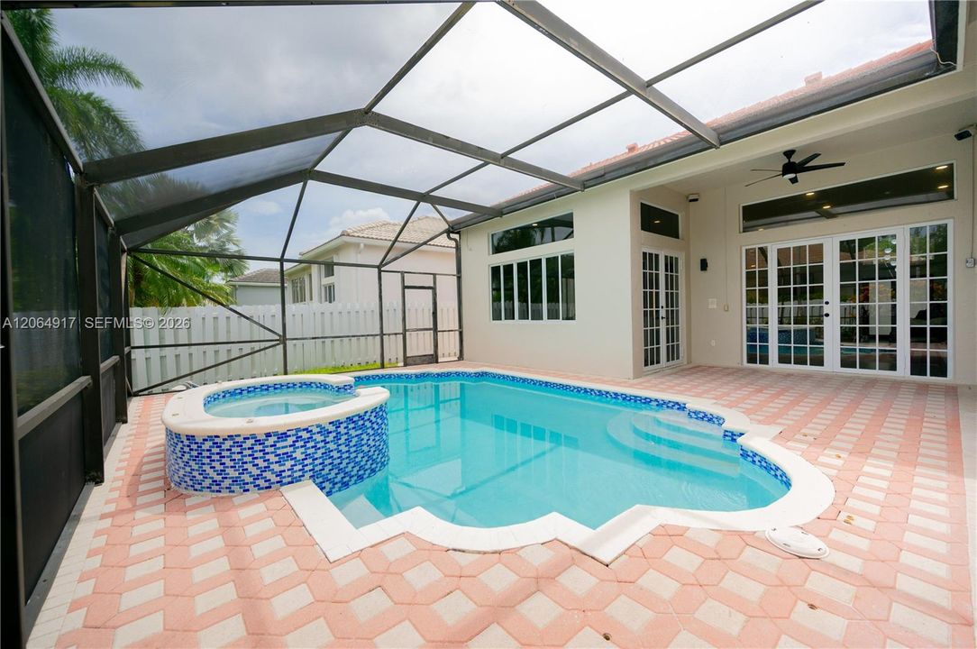 For Sale: $1,075,000 (4 beds, 3 baths, 2151 Square Feet)
