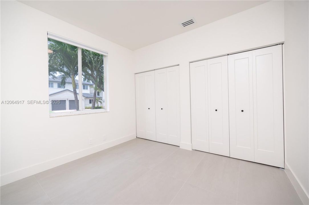 For Sale: $1,075,000 (4 beds, 3 baths, 2151 Square Feet)
