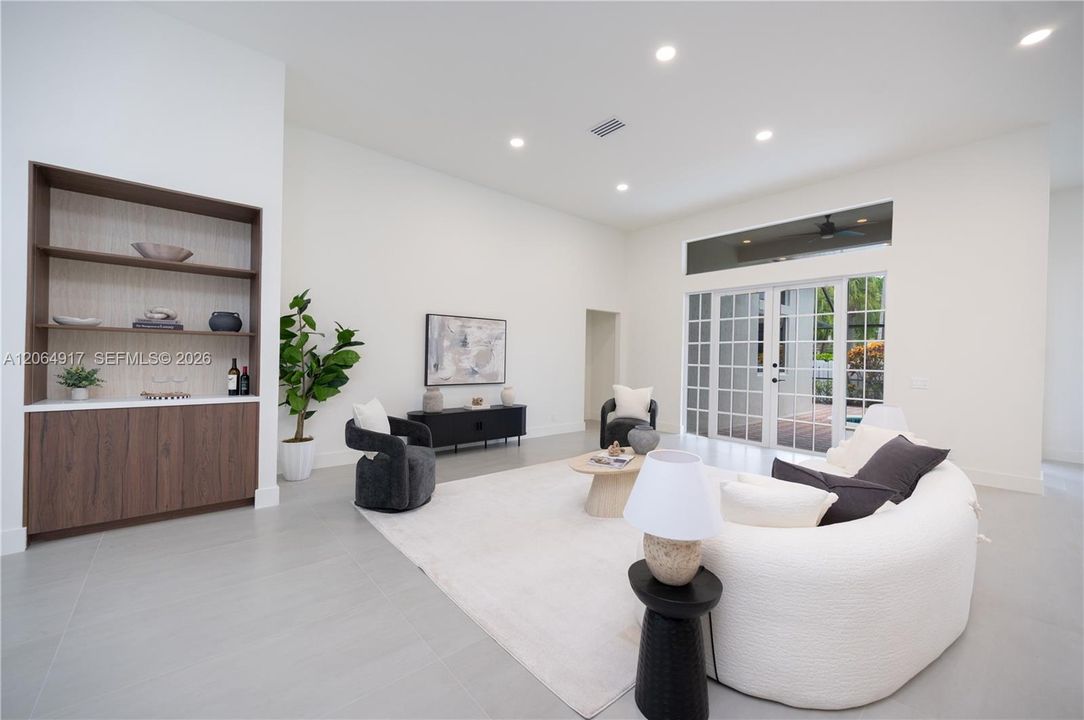For Sale: $1,075,000 (4 beds, 3 baths, 2151 Square Feet)
