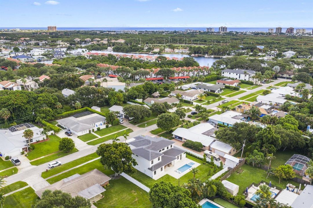 2384 Windsor Rd Palm Beach Gardens - 81.