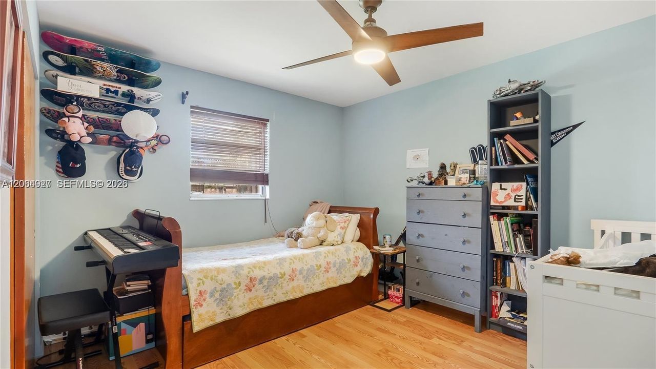 For Sale: $757,000 (3 beds, 2 baths, 2772 Square Feet)