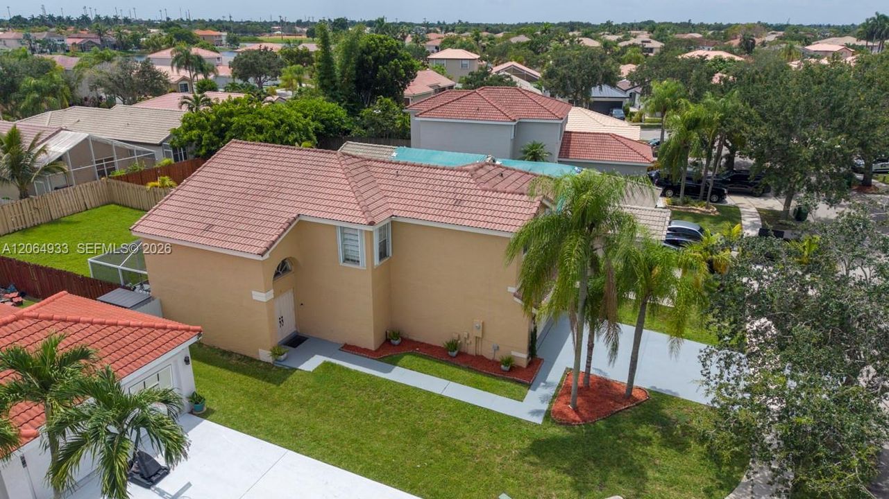 For Sale: $639,990 (3 beds, 2 baths, 1862 Square Feet)