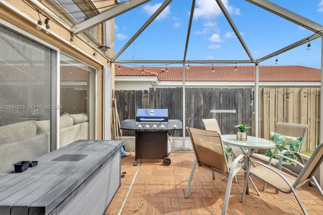 For Sale: $639,990 (3 beds, 2 baths, 1862 Square Feet)