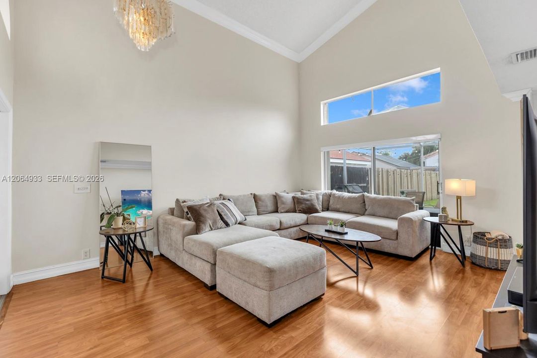 For Sale: $639,990 (3 beds, 2 baths, 1862 Square Feet)