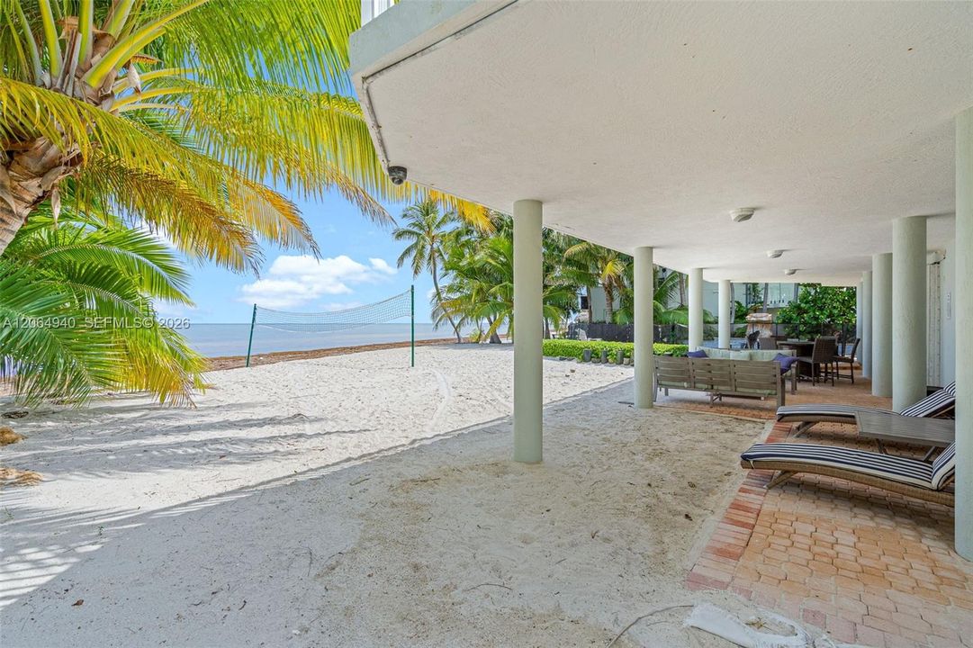 For Sale: $3,850,000 (4 beds, 4 baths, 2596 Square Feet)