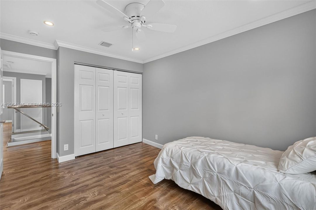 For Sale: $1,350,000 (5 beds, 4 baths, 2896 Square Feet)