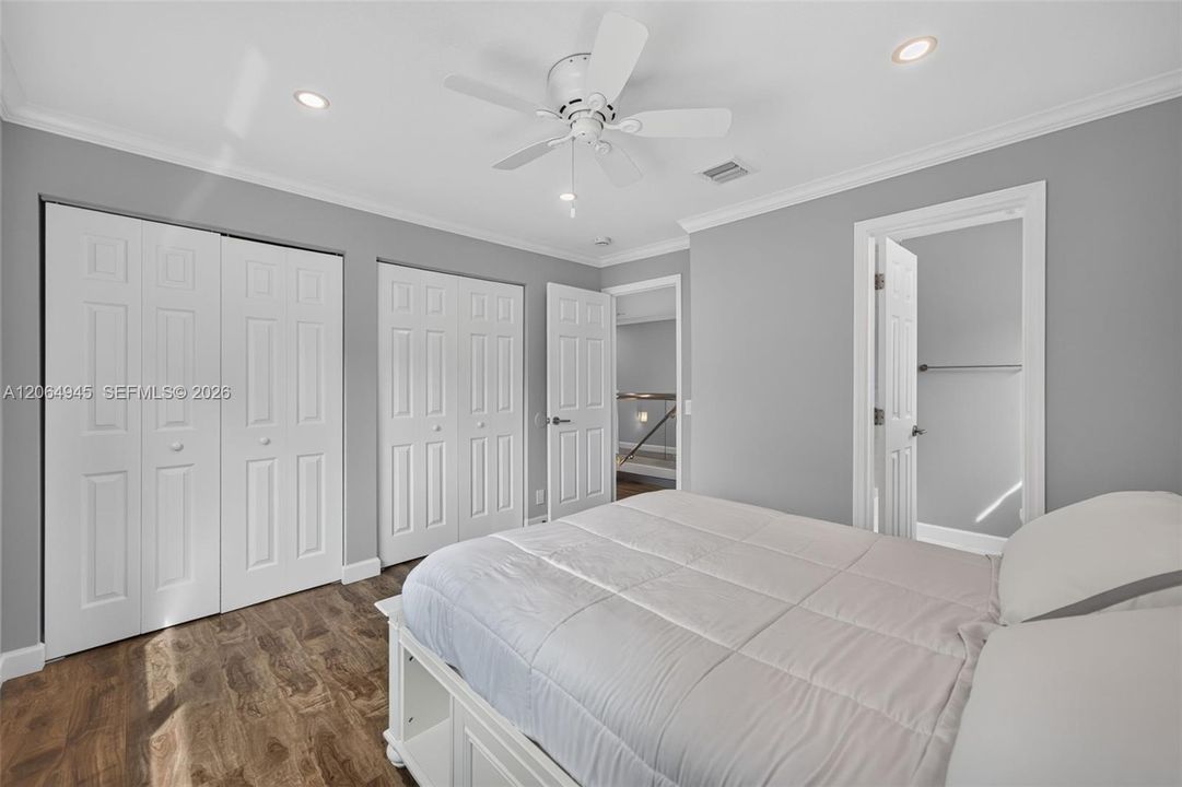 For Sale: $1,350,000 (5 beds, 4 baths, 2896 Square Feet)