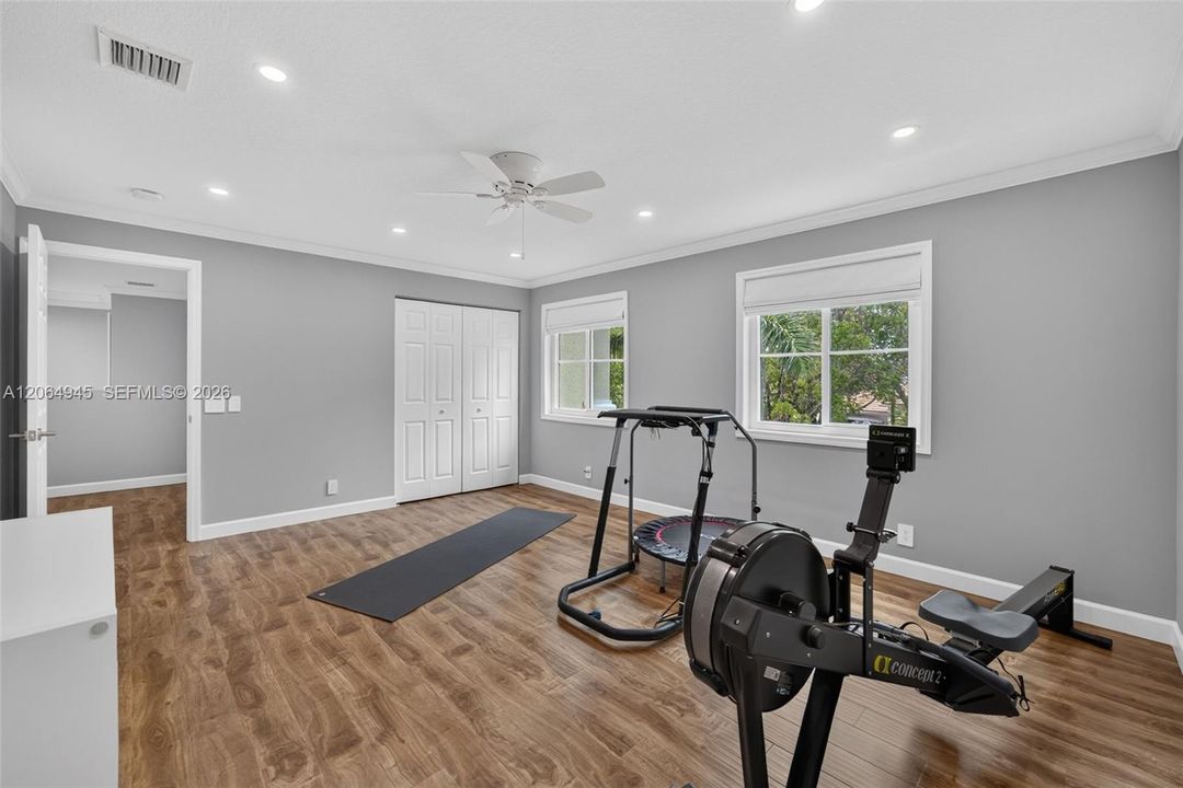 For Sale: $1,350,000 (5 beds, 4 baths, 2896 Square Feet)