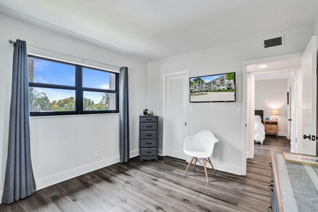 2nd Bedroom