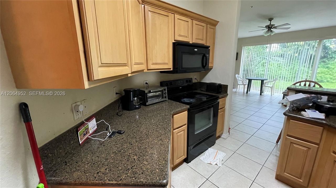 For Sale: $299,000 (3 beds, 2 baths, 1309 Square Feet)