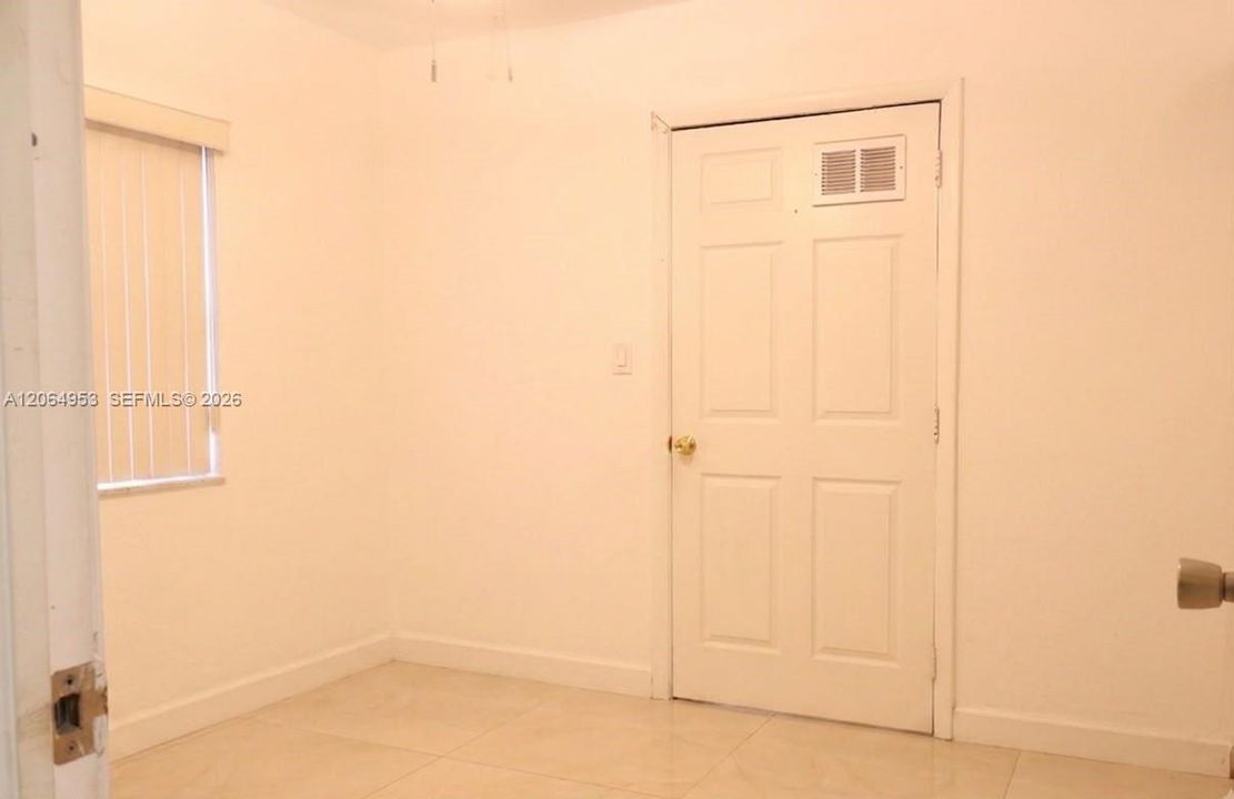 For Sale: $710,000 (5 beds, 3 baths, 2178 Square Feet)