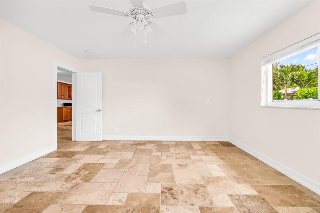 34-web-or-mls-photo-34