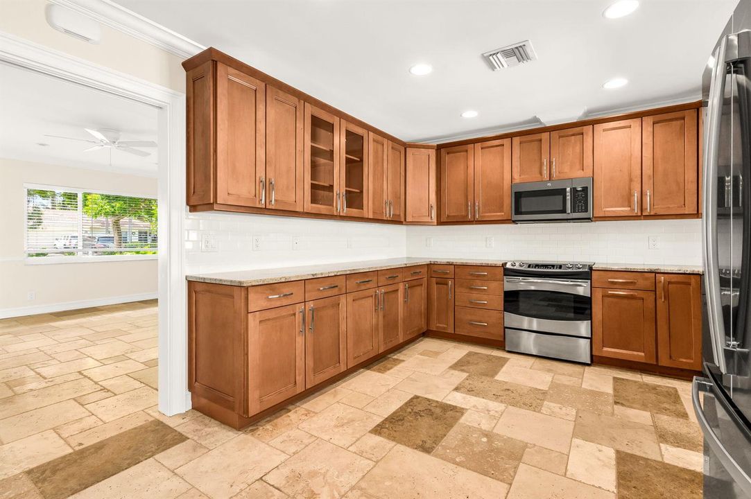 42-web-or-mls-photo-42