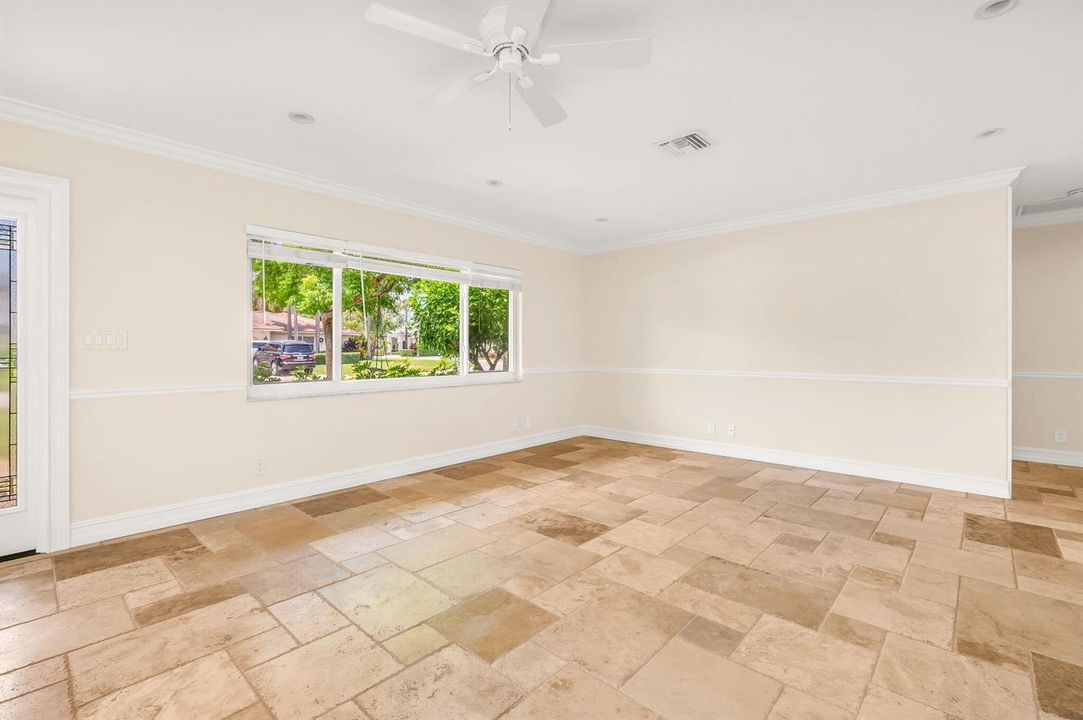 24-web-or-mls-photo-24