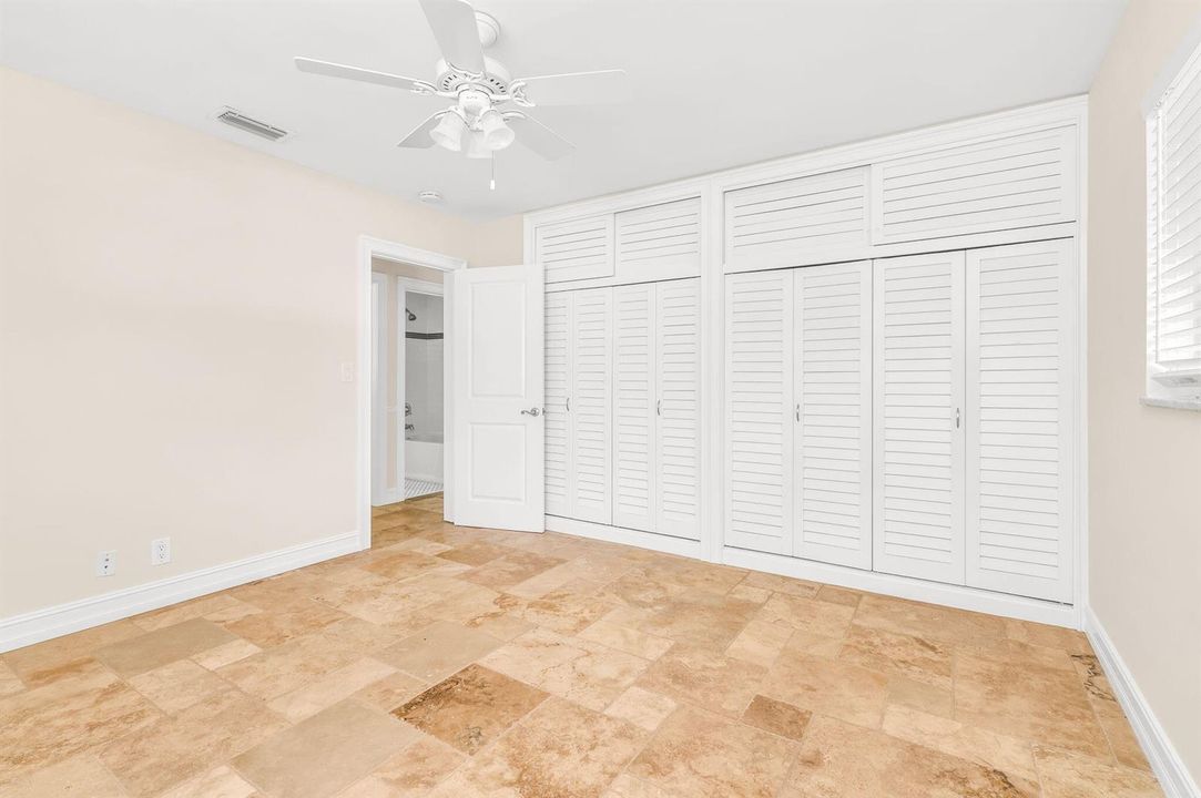 26-web-or-mls-photo-26