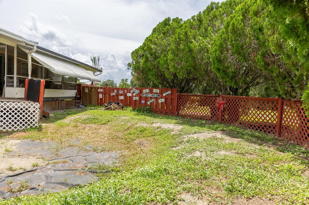 Pnaife Property OUTSIDE-19