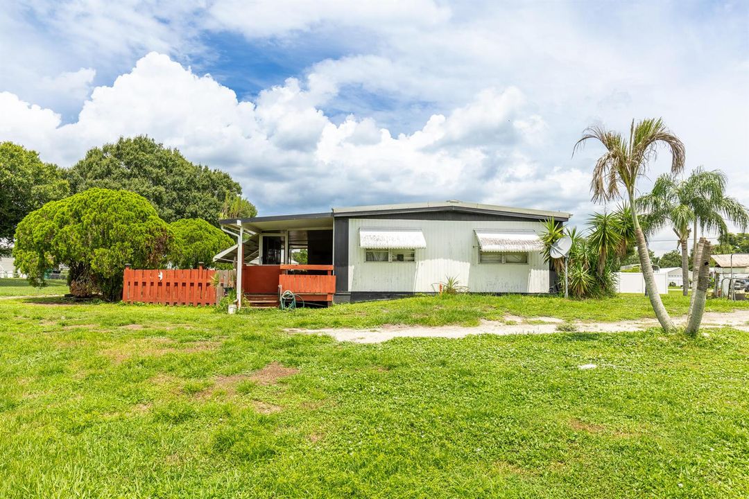 Pnaife Property OUTSIDE-8