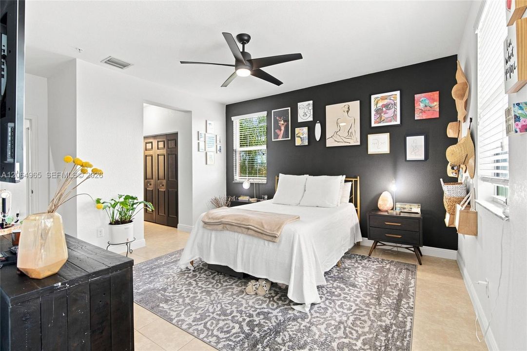 For Sale: $465,000 (3 beds, 3 baths, 1745 Square Feet)