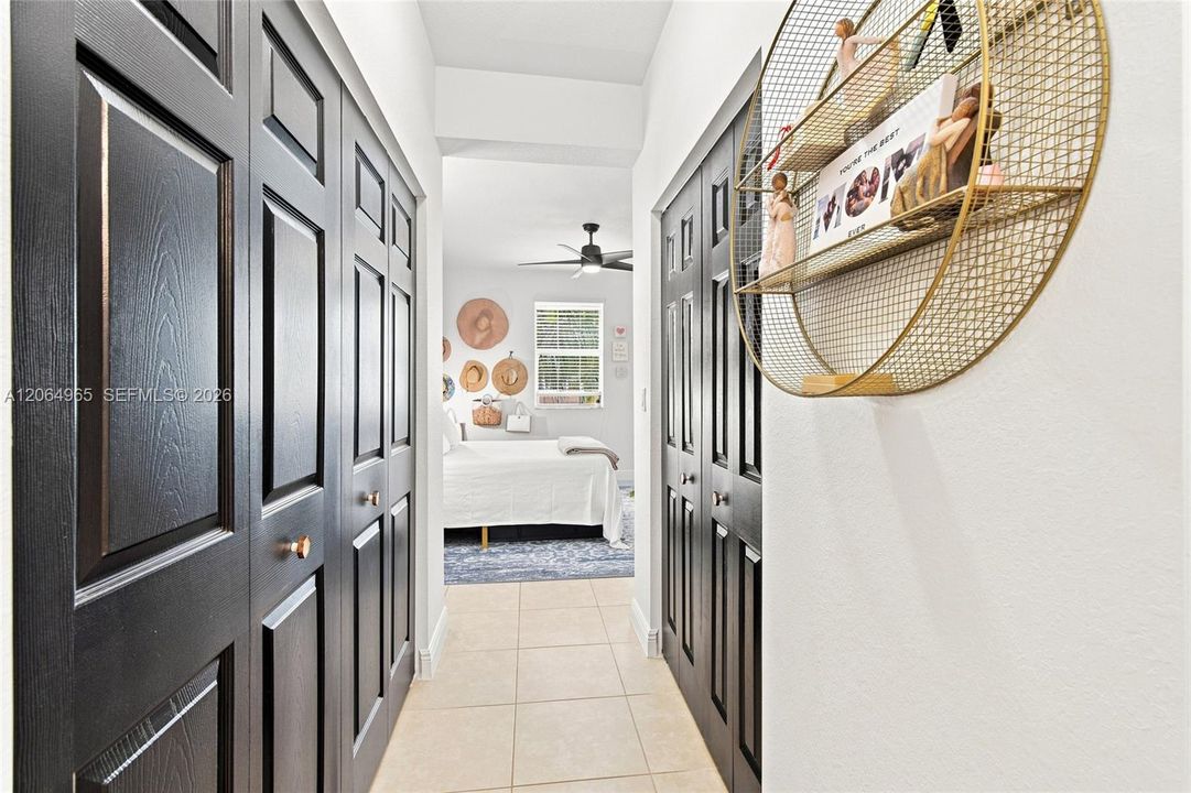 For Sale: $465,000 (3 beds, 3 baths, 1745 Square Feet)