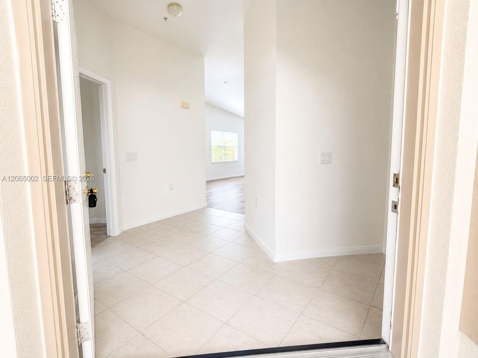 For Sale: $229,000 (3 beds, 2 baths, 1321 Square Feet)