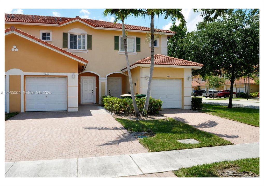For Sale: $445,000 (3 beds, 2 baths, 1428 Square Feet)