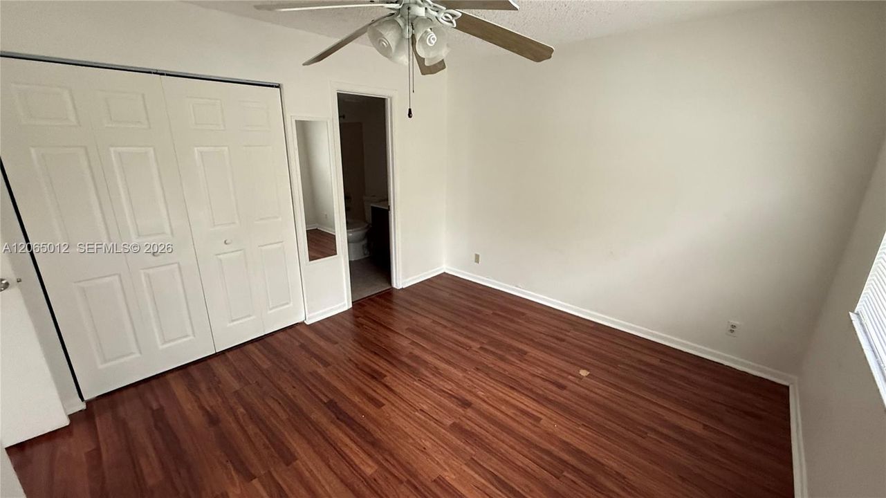For Sale: $149,900 (2 beds, 2 baths, 768 Square Feet)