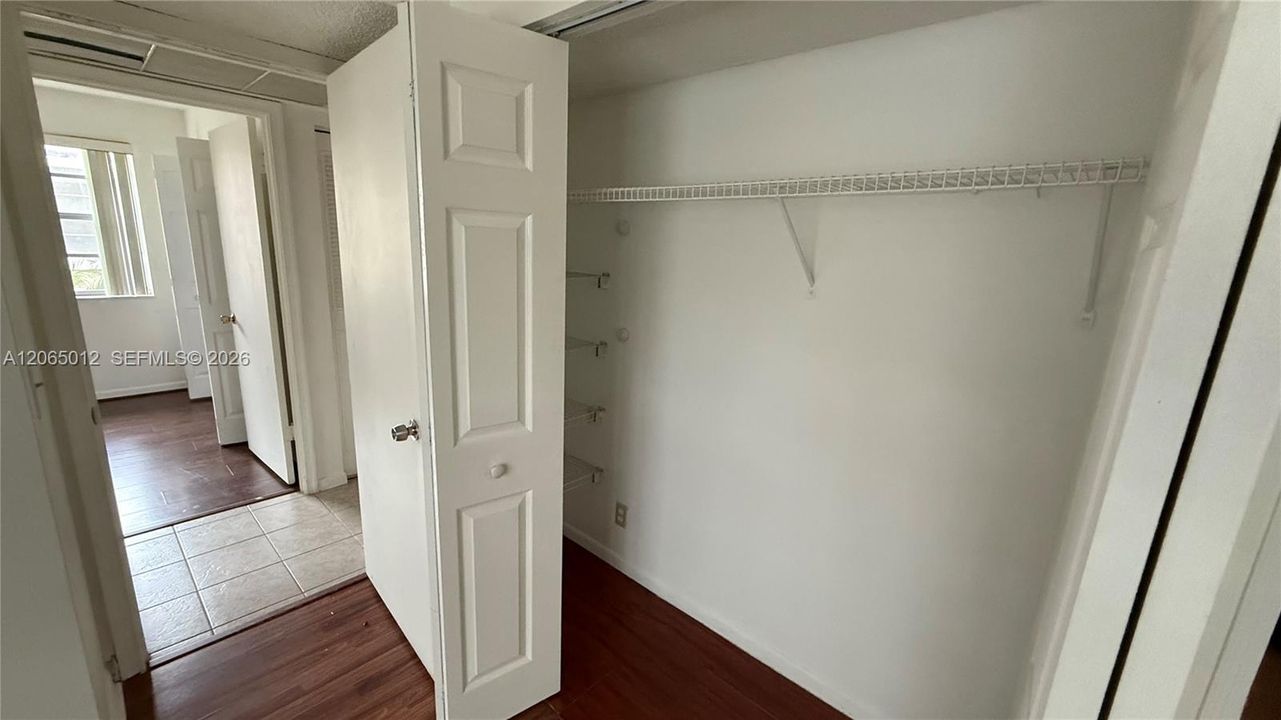 For Sale: $149,900 (2 beds, 2 baths, 768 Square Feet)
