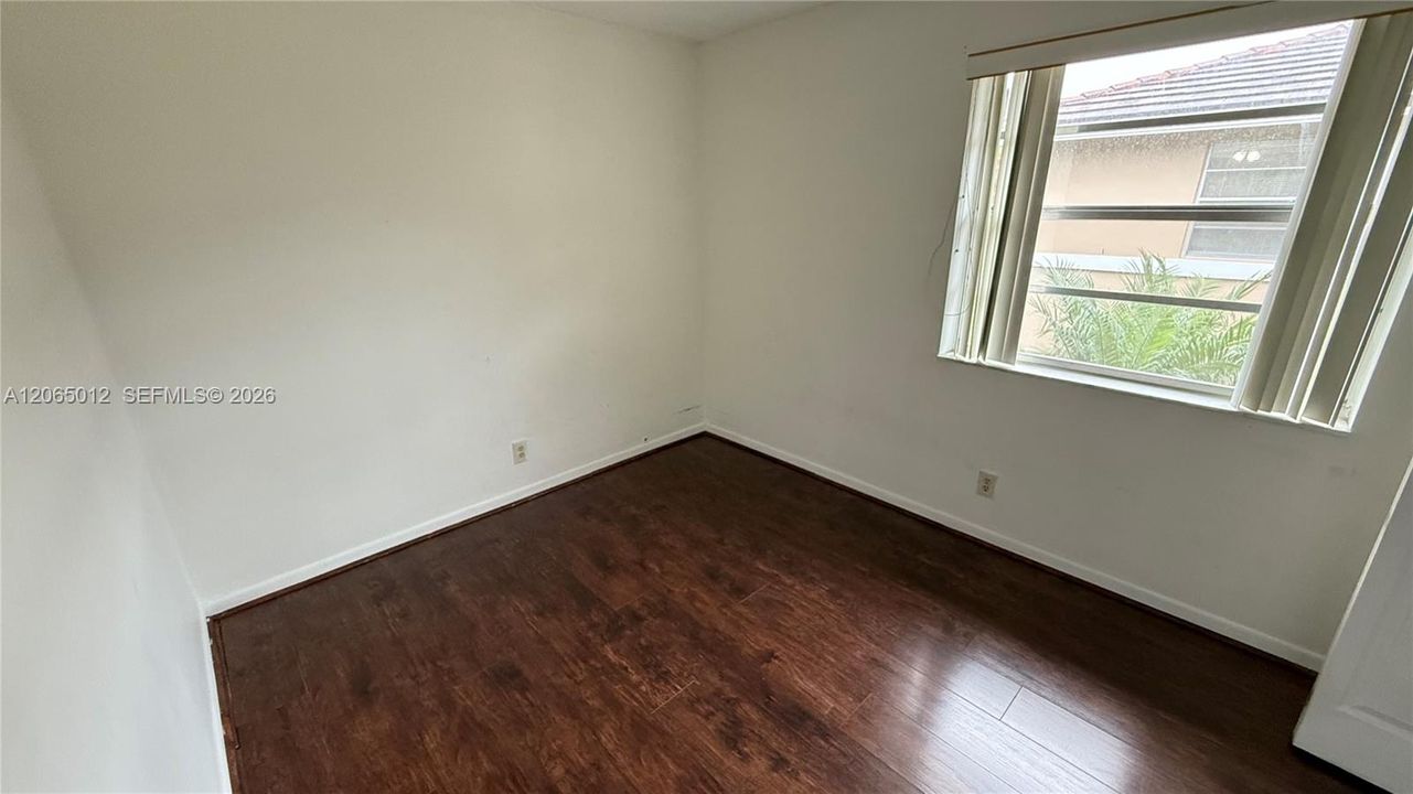 For Sale: $149,900 (2 beds, 2 baths, 768 Square Feet)