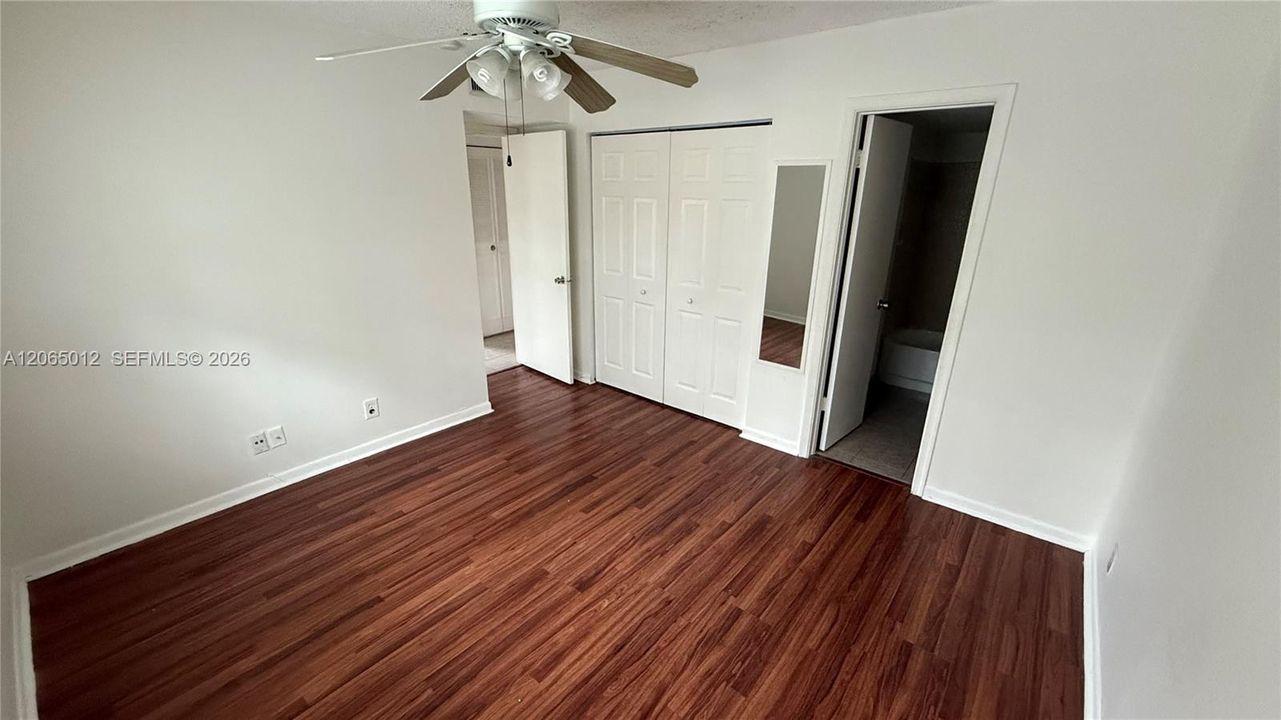 For Sale: $149,900 (2 beds, 2 baths, 768 Square Feet)