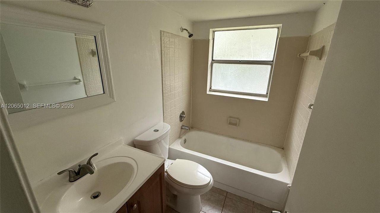 For Sale: $149,900 (2 beds, 2 baths, 768 Square Feet)