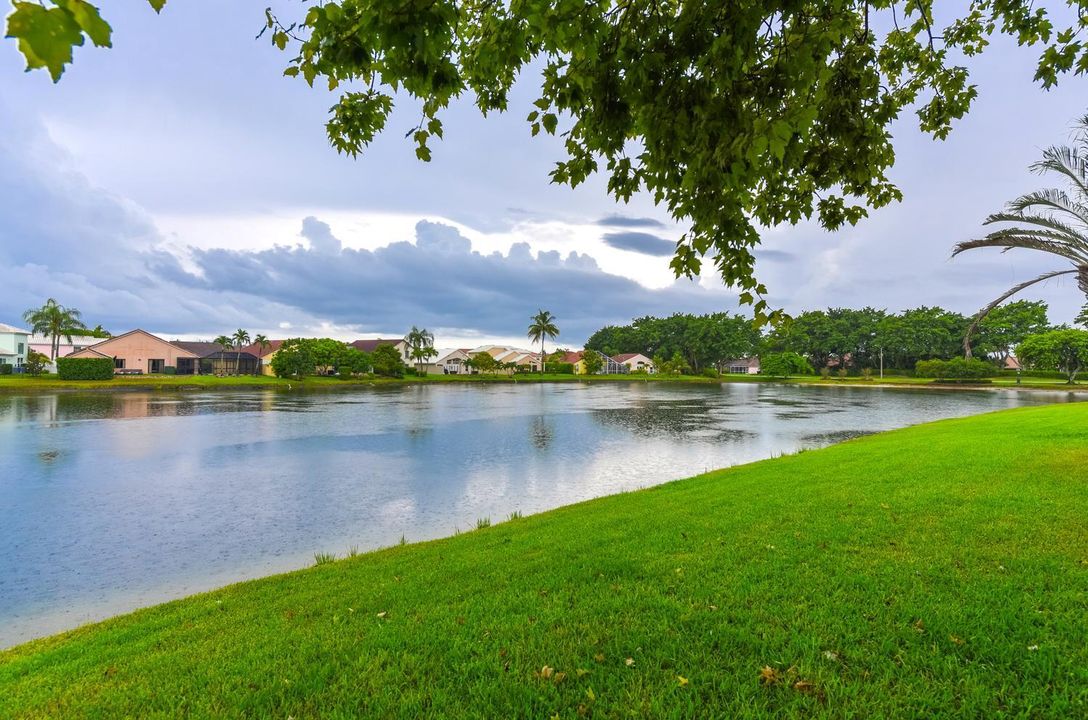 036-011-10848 Tamoron Ln-1500x993