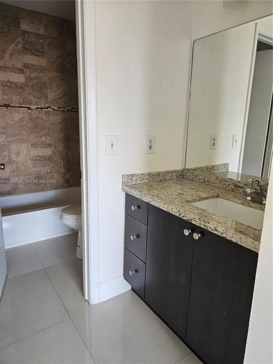 For Rent: $2,395 (3 beds, 2 baths, 980 Square Feet)