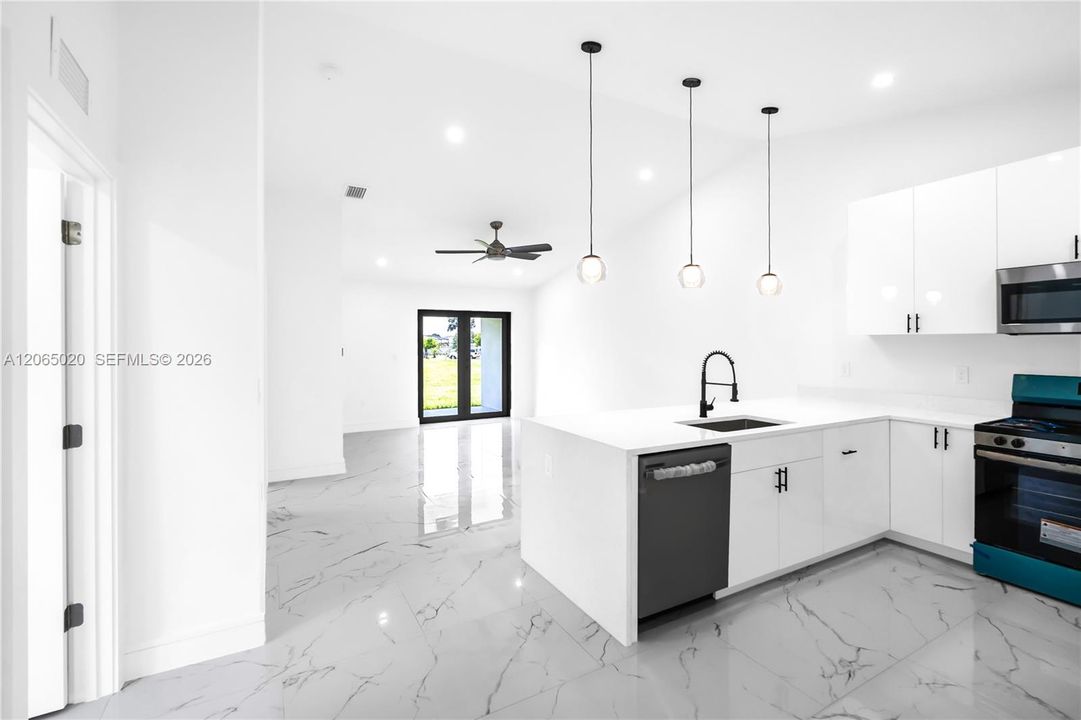 For Sale: $484,990 (0 beds, 0 baths, 2396 Square Feet)