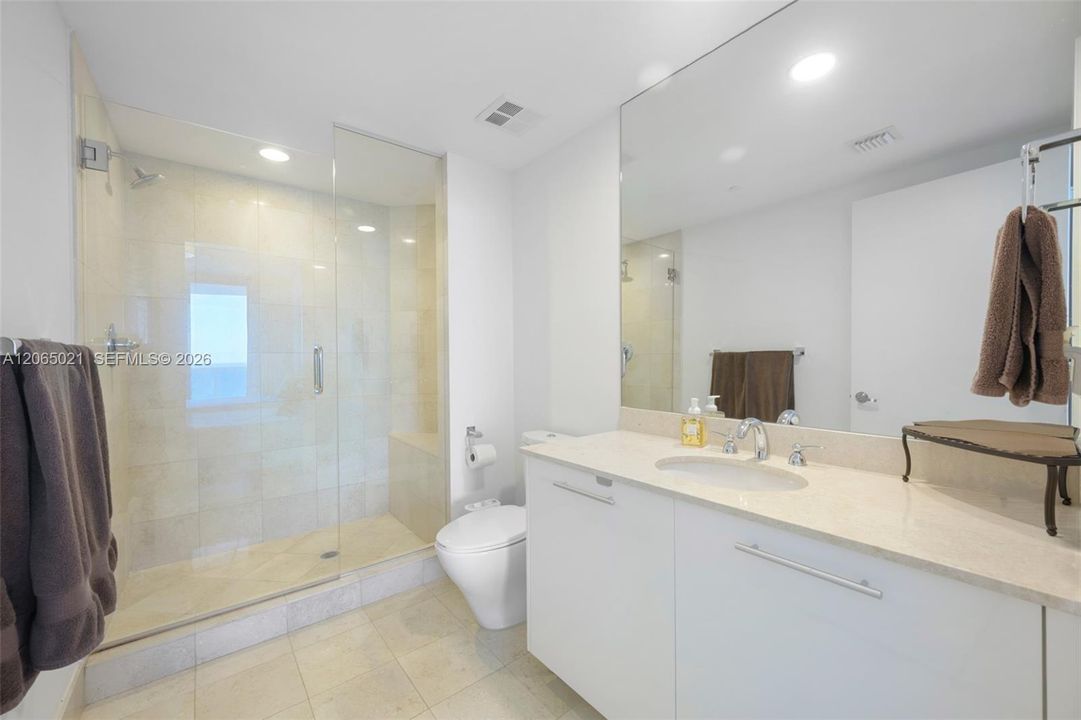 For Sale: $2,800,000 (3 beds, 3 baths, 3062 Square Feet)