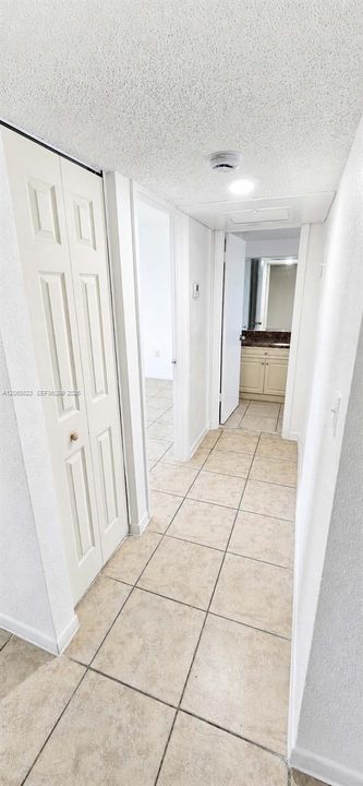 For Rent: $1,800 (2 beds, 1 baths, 434568 Square Feet)