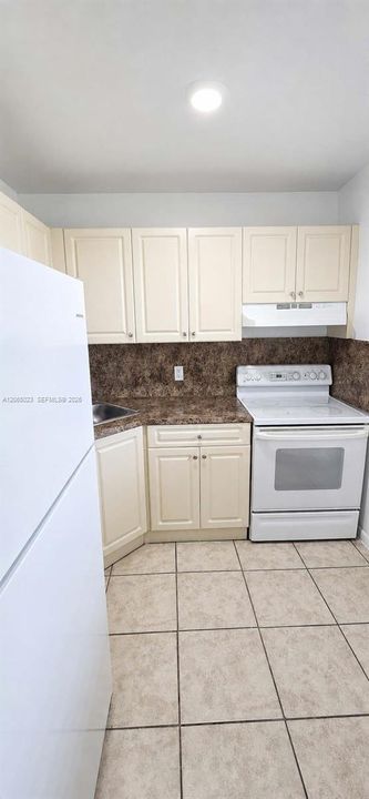 For Rent: $1,800 (2 beds, 1 baths, 434568 Square Feet)