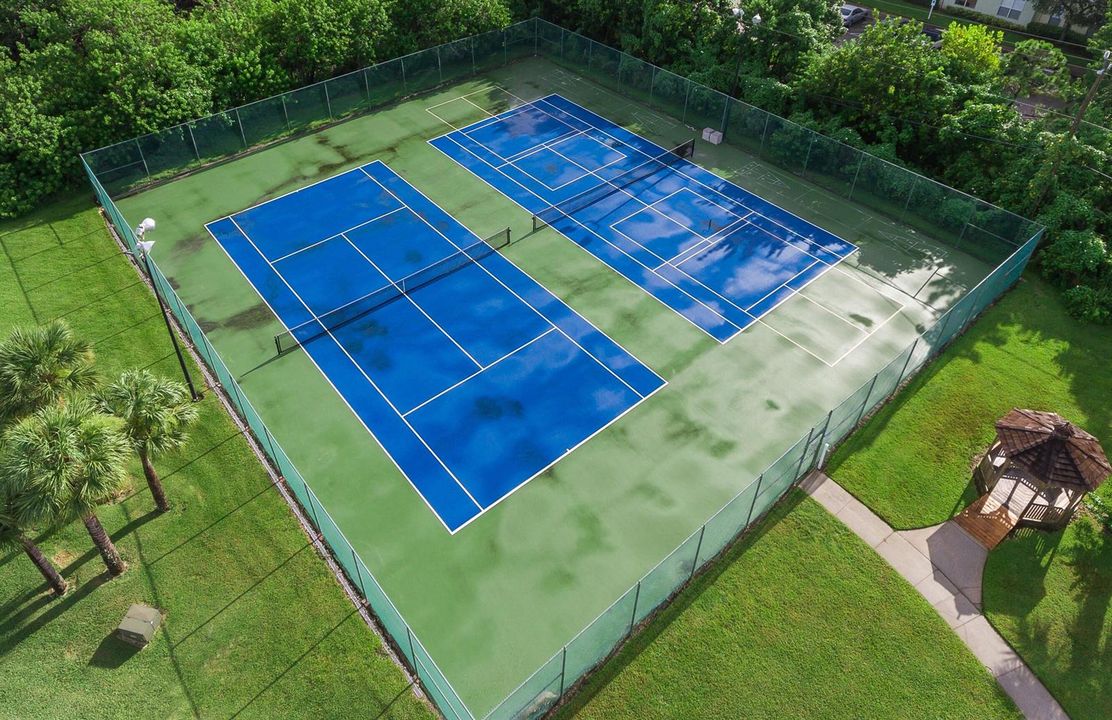 Tennis & Pickleball Courts