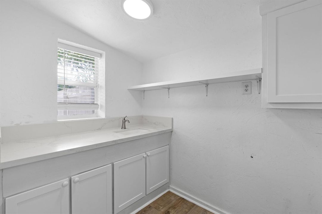 526 38th Street West