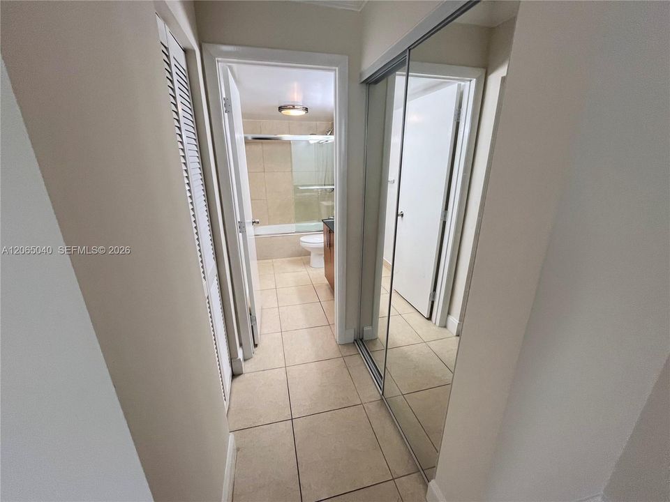 CLOSETS HALLWAY