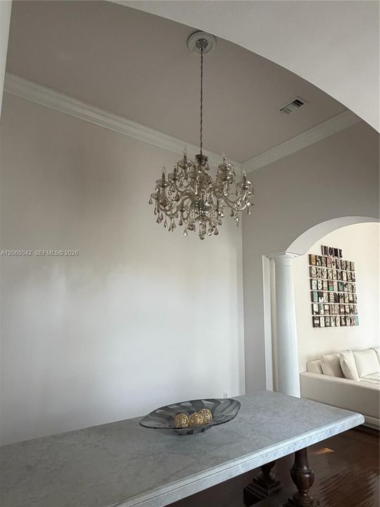For Sale: $1,250,000 (4 beds, 2 baths, 2889 Square Feet)