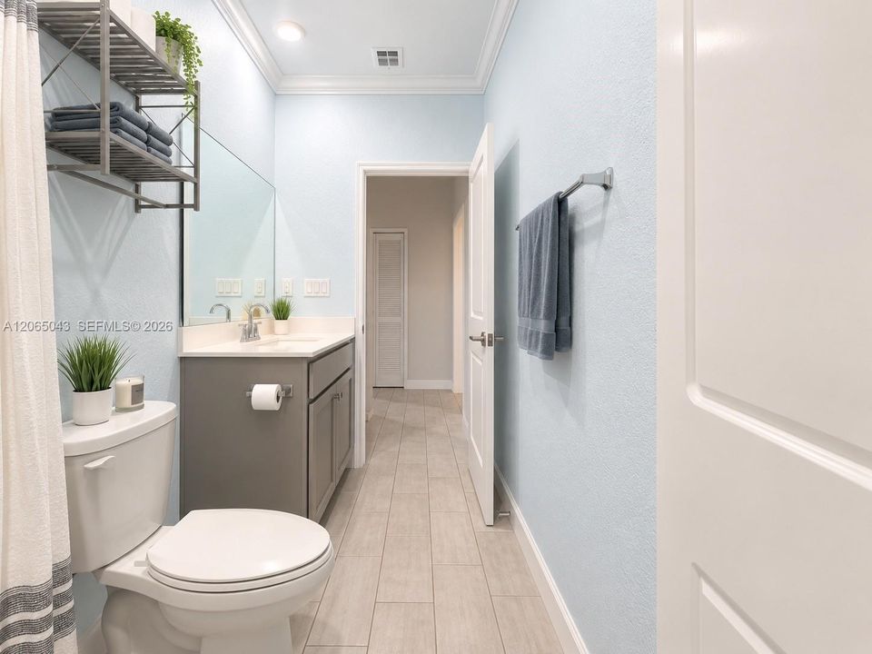 En Venta: $739,900 (3 camas, 2 baños, 1663 Pies cuadrados)