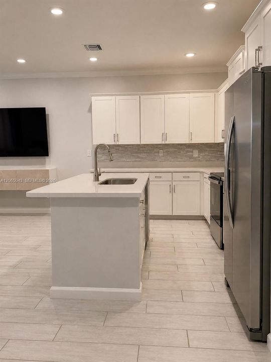 En Venta: $739,900 (3 camas, 2 baños, 1663 Pies cuadrados)