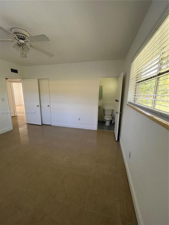 For Sale: $850,000 (3 beds, 2 baths, 1375 Square Feet)
