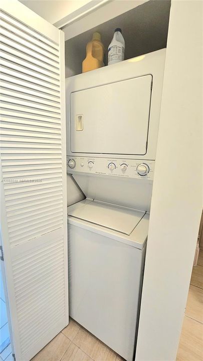 На продажу: $335,000 (1 спален, 1 ванн, 821 Квадратных фут)