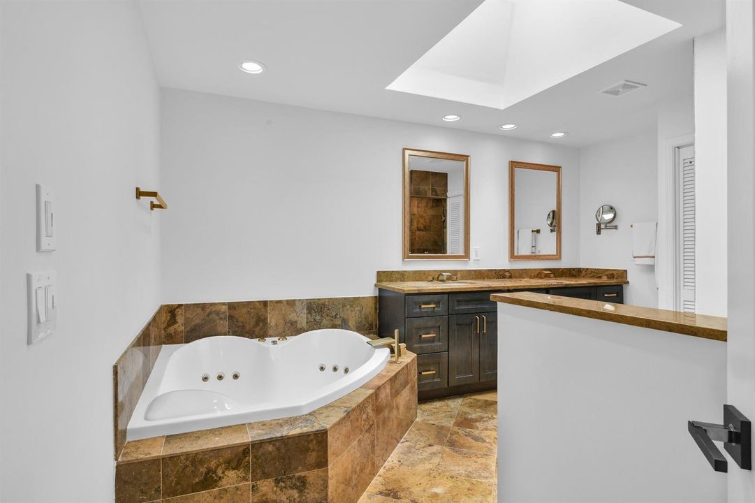 753 Villa Portofino Cir, Deerfield Beach