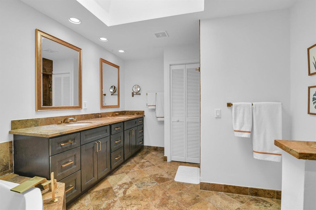753 Villa Portofino Cir, Deerfield Beach
