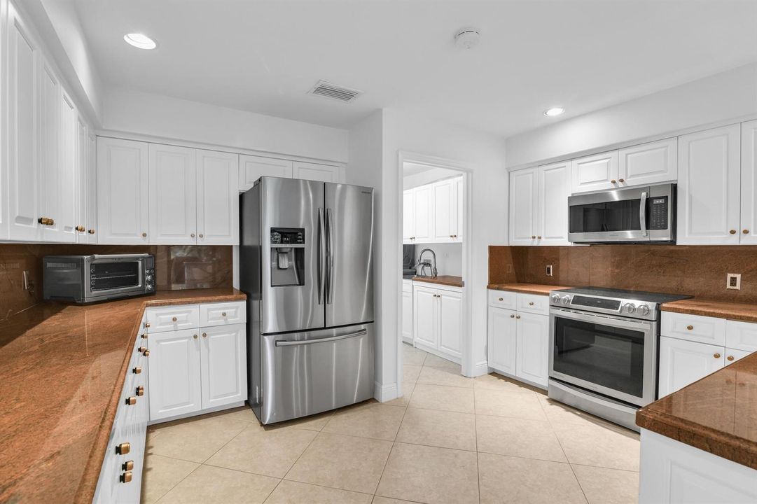 753 Villa Portofino Cir, Deerfield Beach