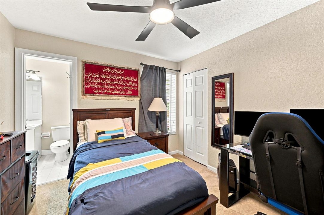 20_bedroom